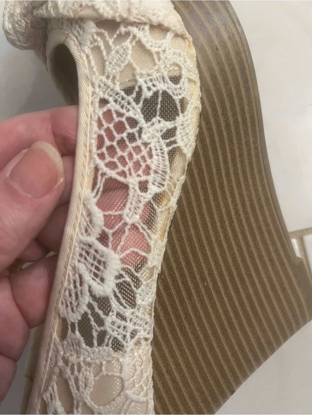 American Eagle Outfitters Women’s Cream Lace Peep-Toe Wedges with Bow Accent - Picture 9 of 13